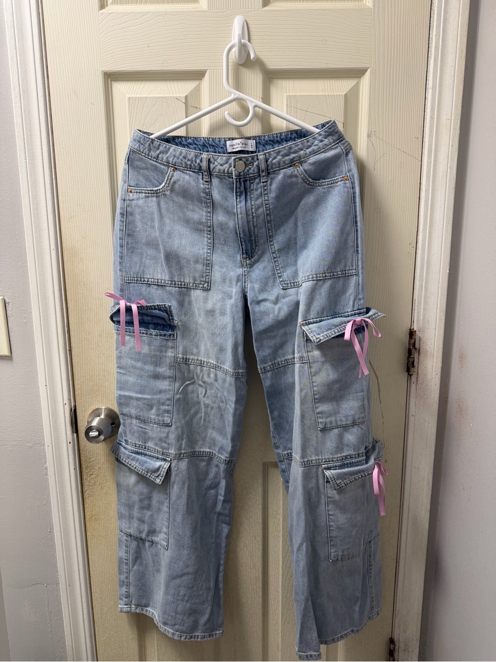 💙 Vanilla Star Cargo Jeans with Pink Ribbon Accents